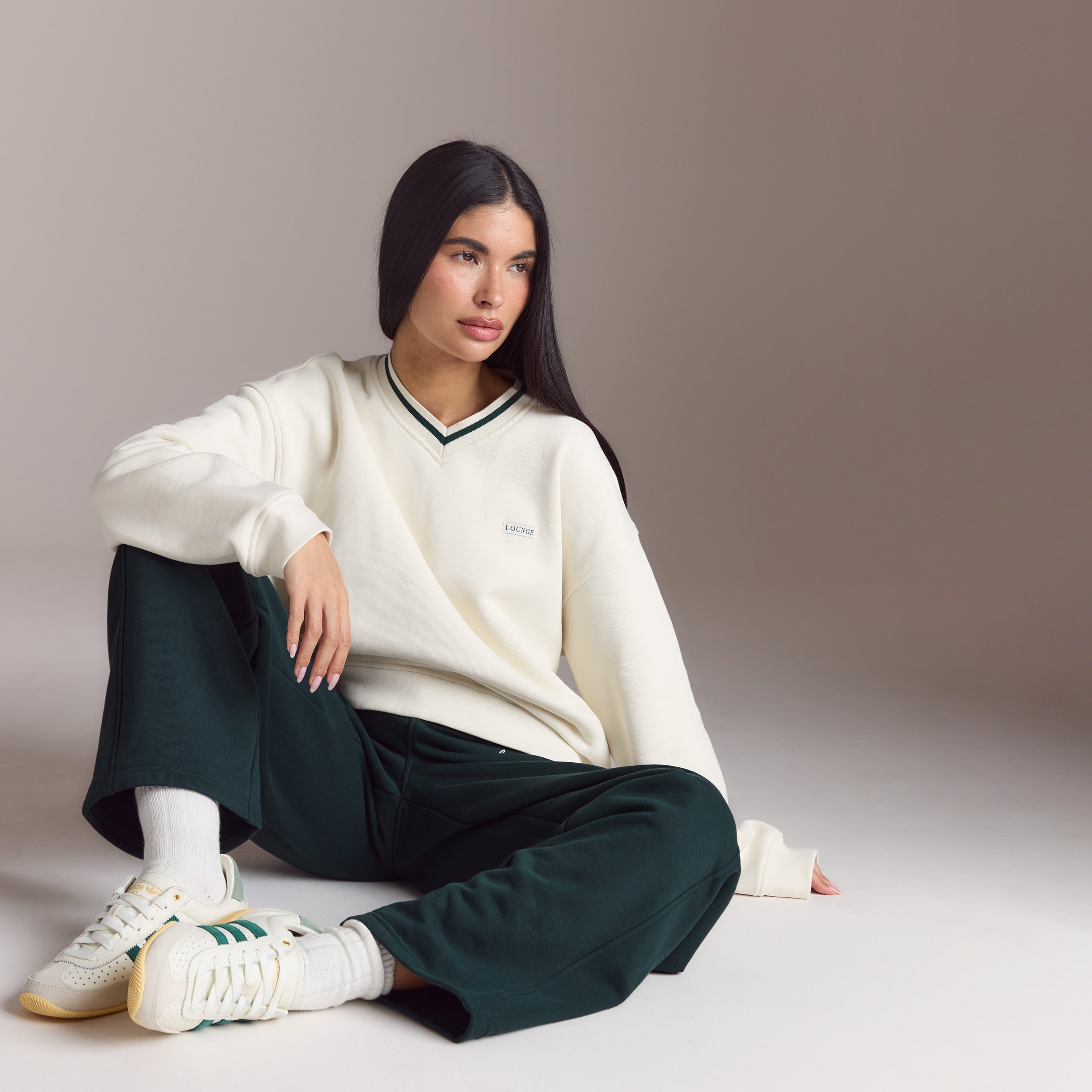 Lounge Living V-Neck Trøje | Lounge Living V-Neck Trøje - Creme