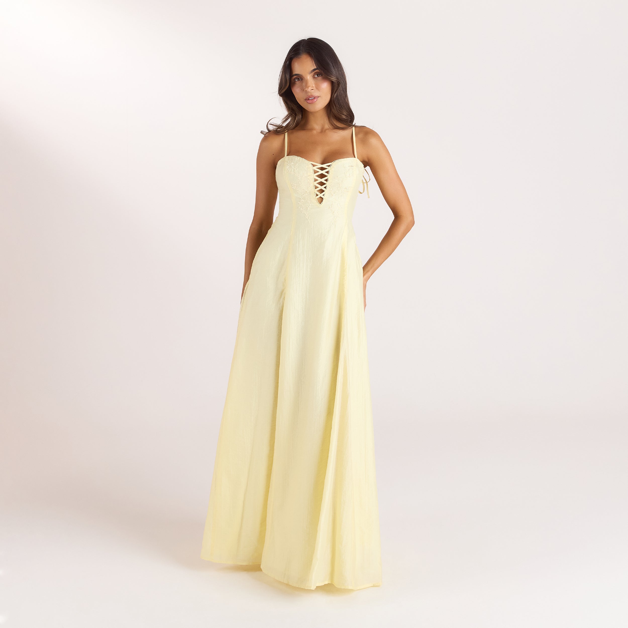 Embroidered Lace-Up Maxi-kjole | Embroidered Lace-Up Maxi-kjole - Citrongul