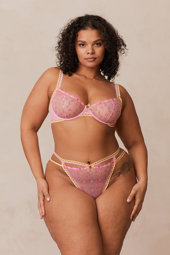 Leslie, 80DD/XL (Thong)
