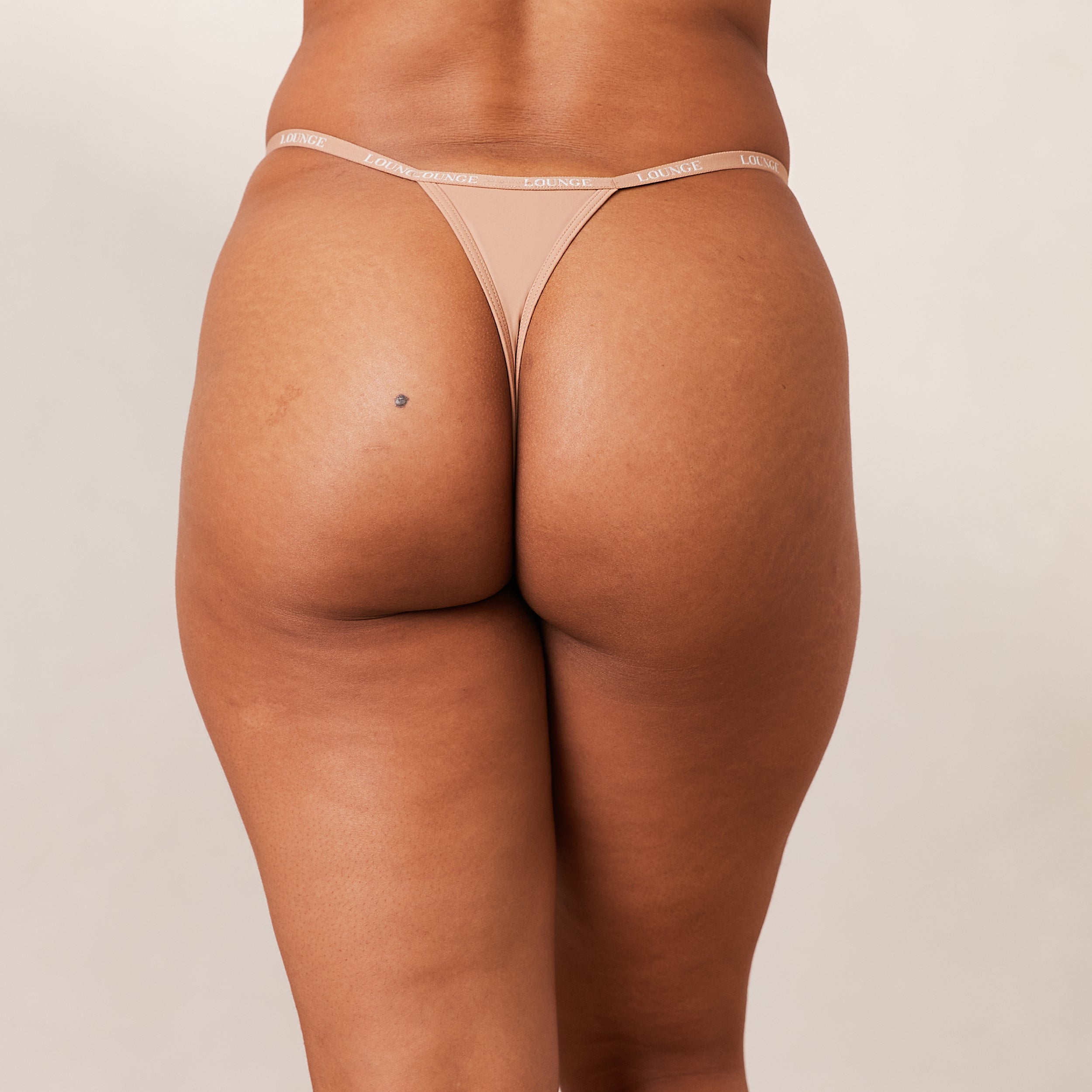 Smooth Thong | Essence, L