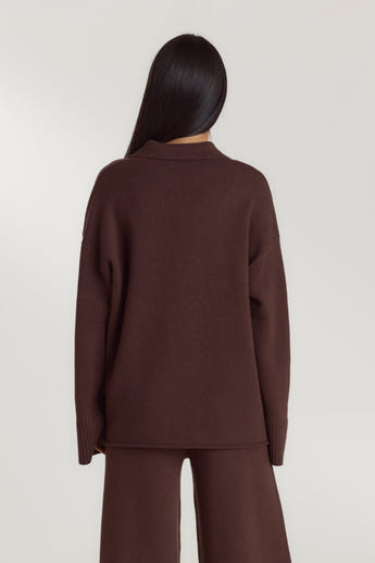 Strikket jumper med halv knapstolpe - Chokolade alternate