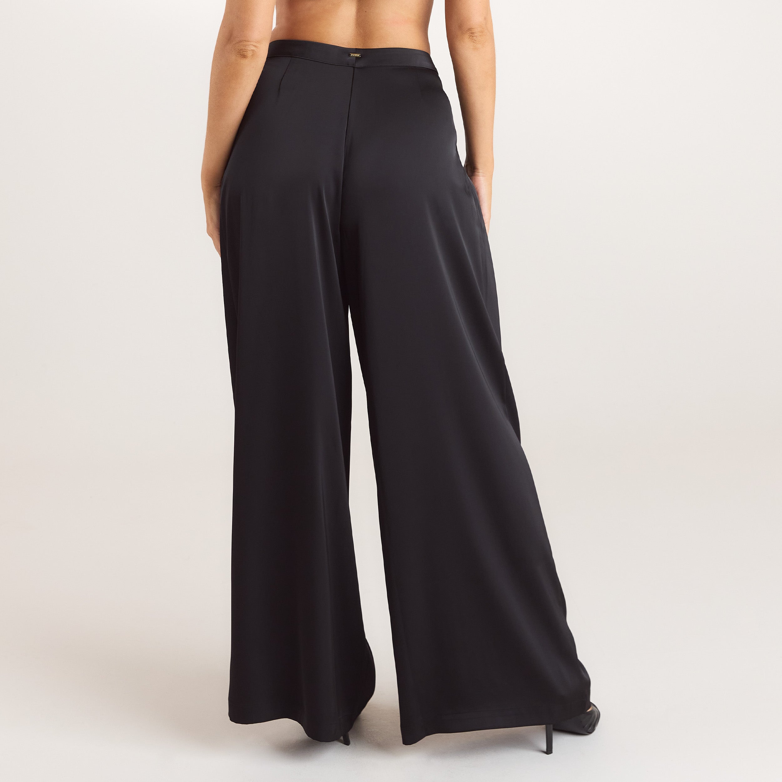 Satin Pleated Bukser | Satin Pleated Bukser - Sort