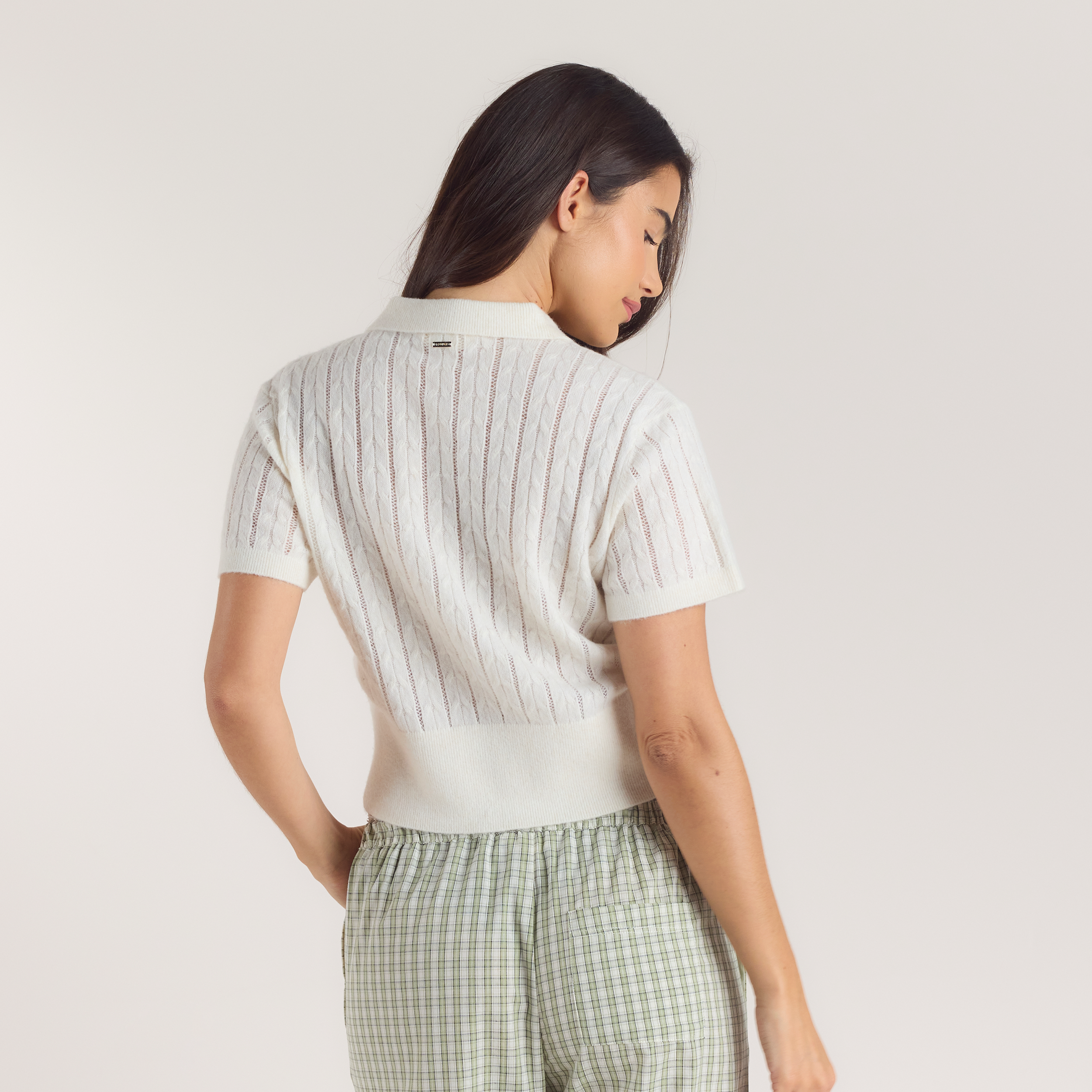 Sheer Strikket Polo-top - Creme alternate