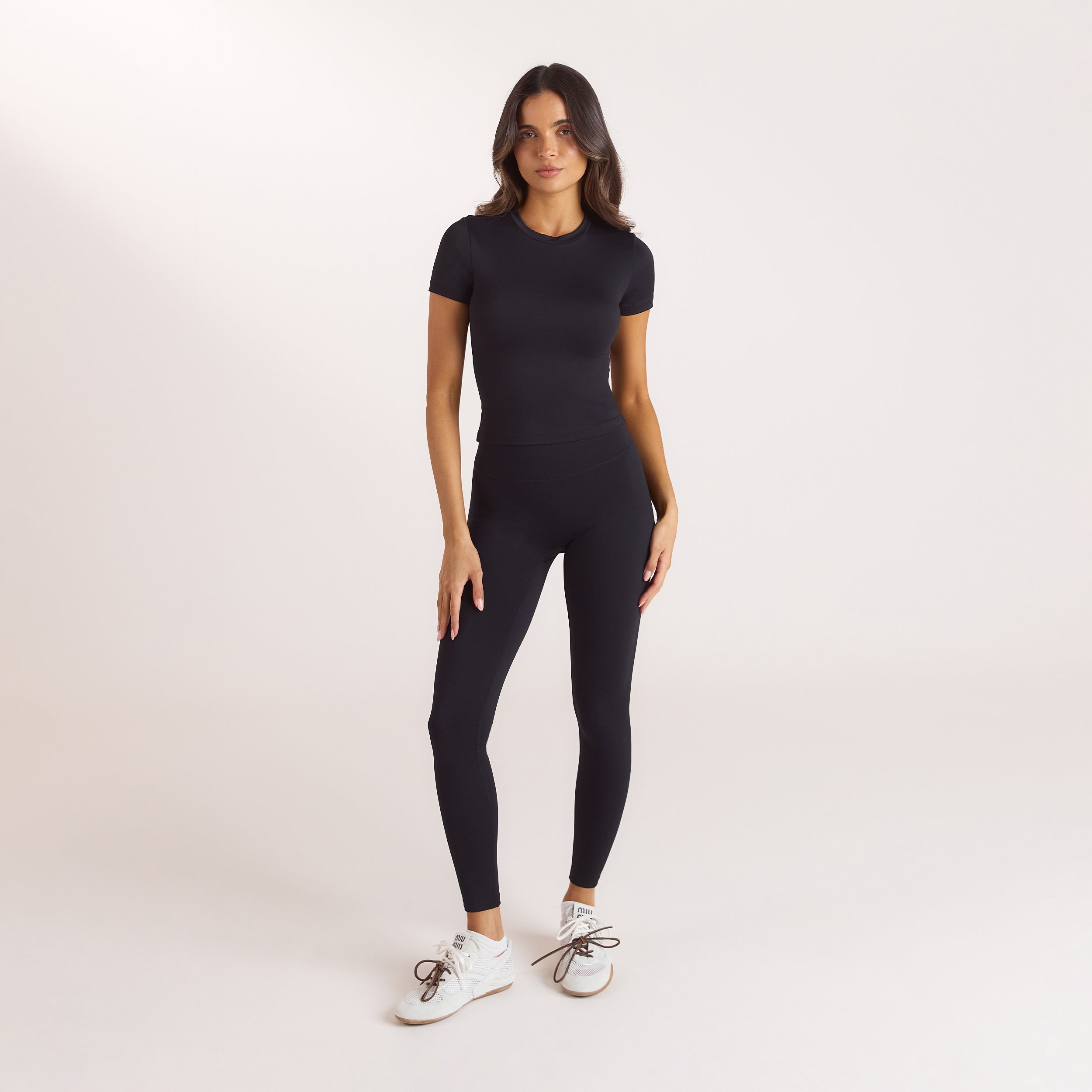 Classic Fitted Top | Classic Fitted Top - Sort