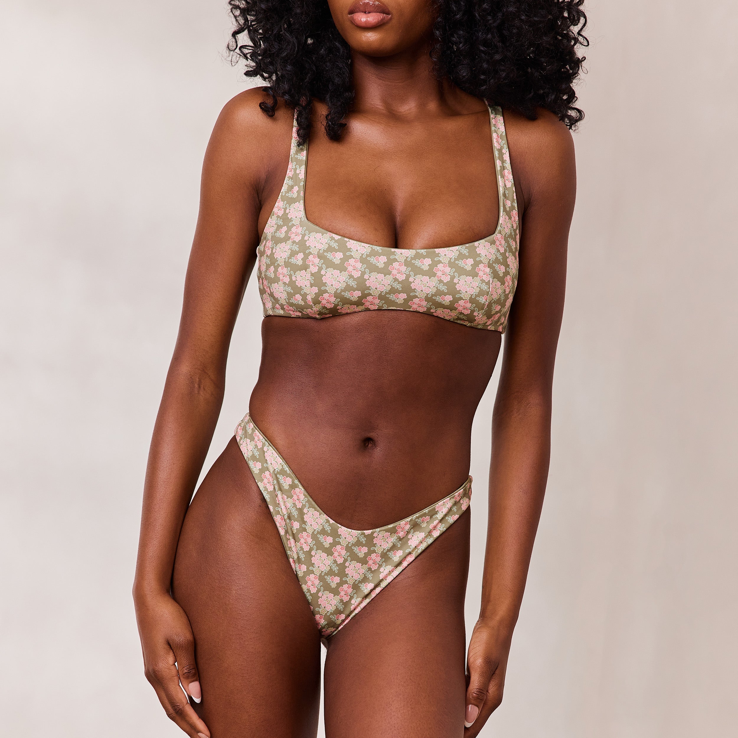 Vendbar Plunge Bikinitop | Vendbar Plunge Bikinitop - Grøn/Blomstret