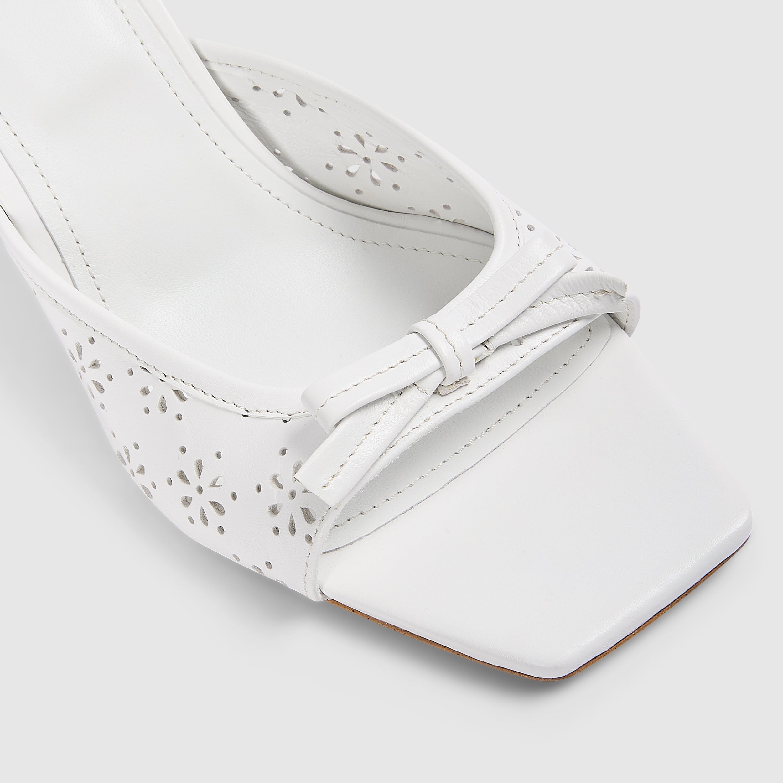 Capri Kitten Heels | Capri Kitten Heels - Hvid