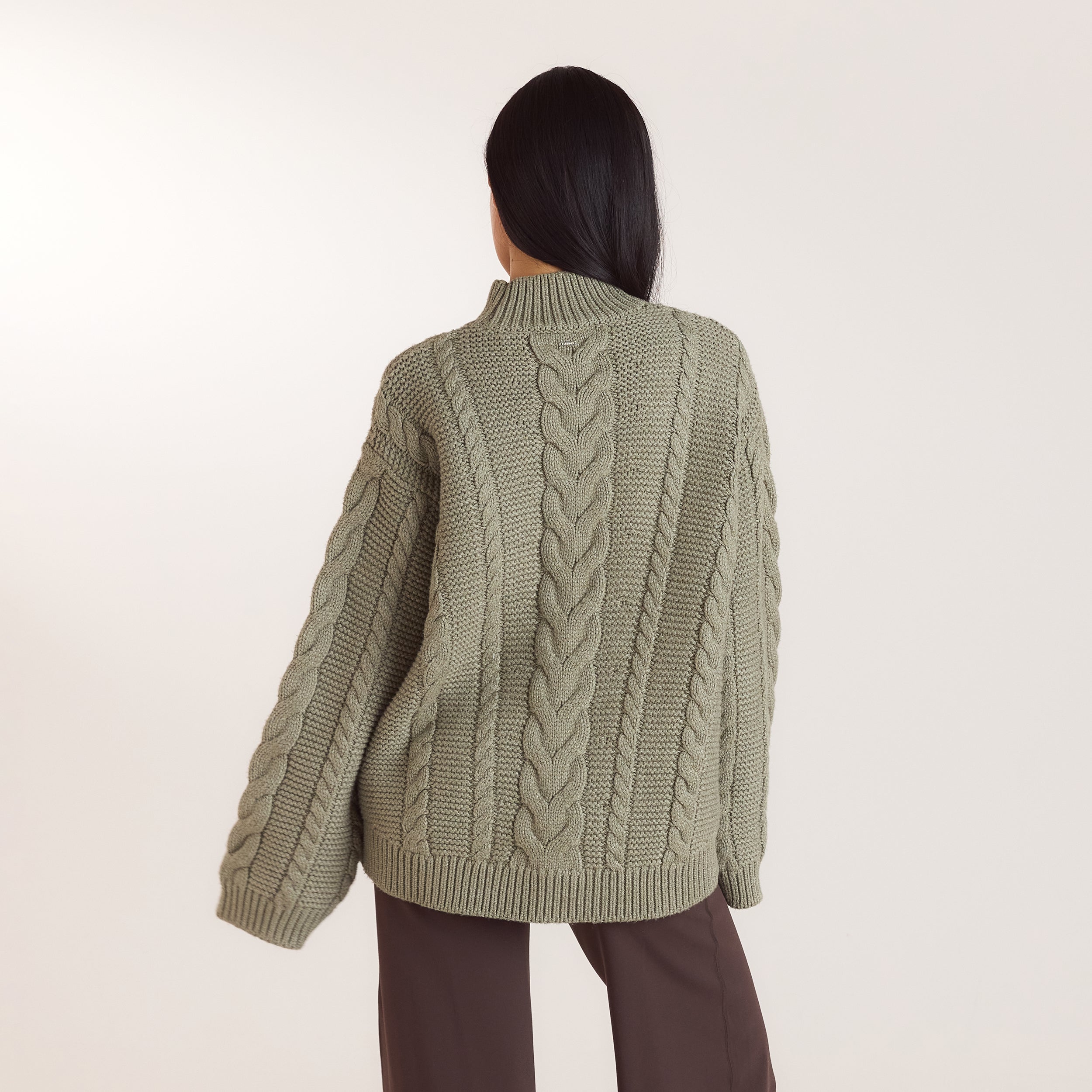 Oversize jumper i kabelstrik | Oversize jumper i kabelstrik - Oliven