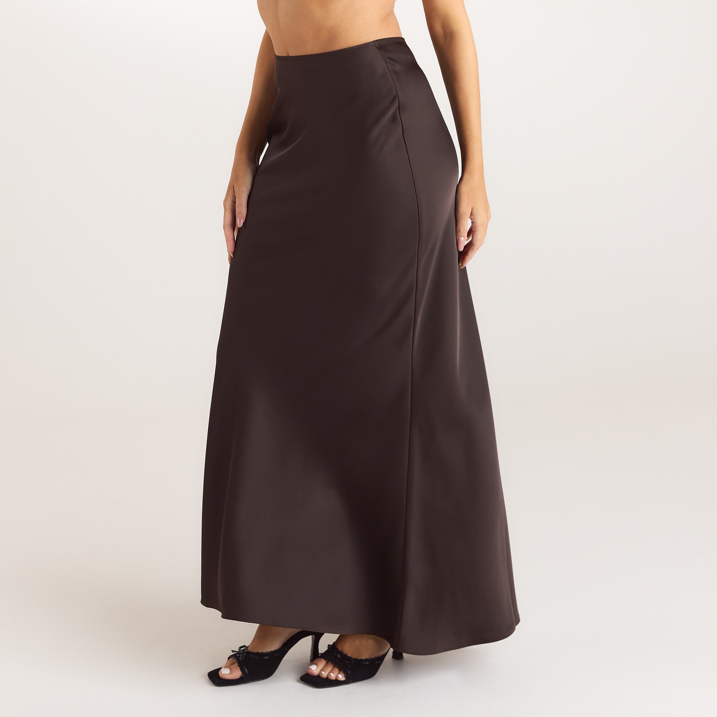Satin Fitted Maxi-nederdel | Satin Fitted Maxi-nederdel - Chokolade