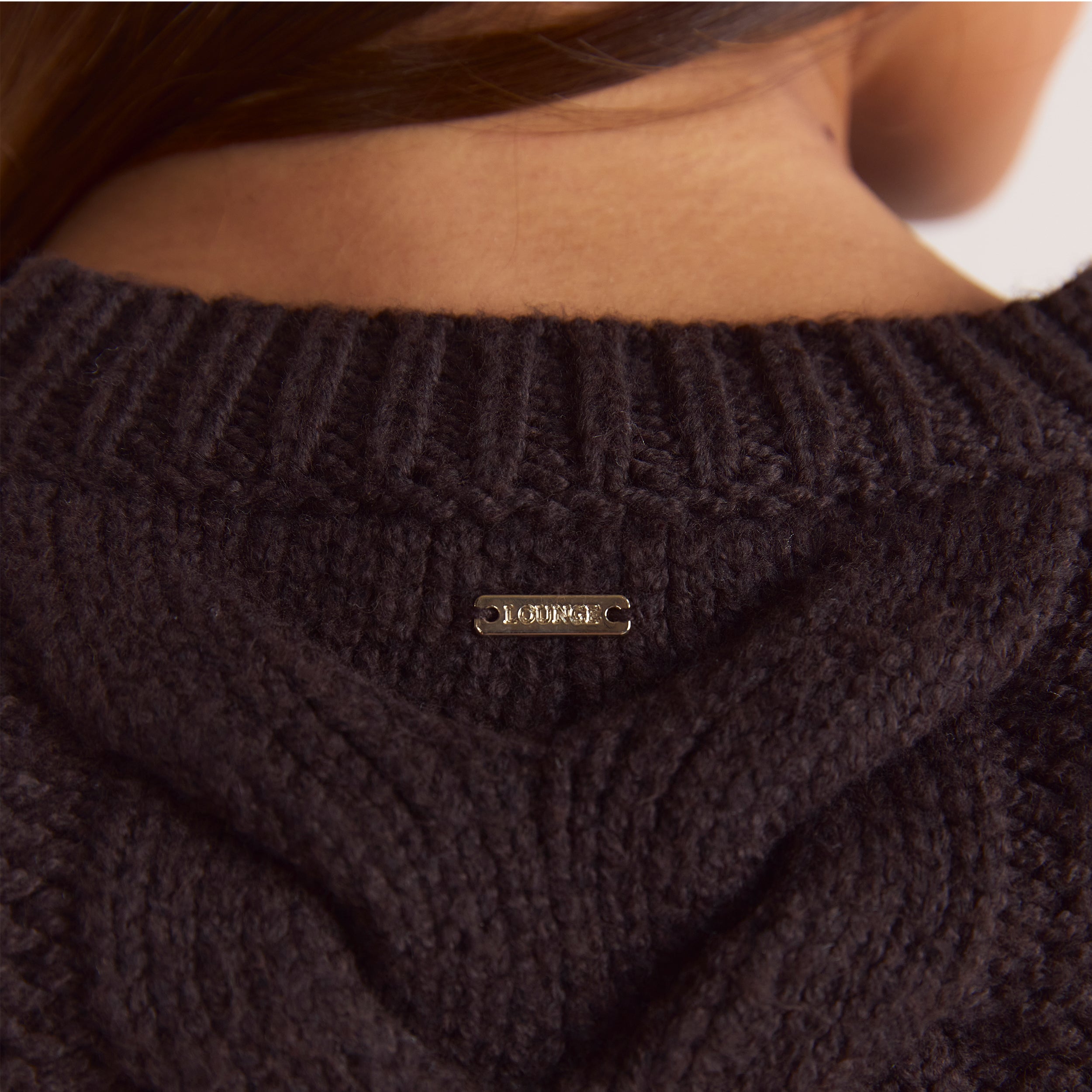Crop jumper i kabelstrik | Crop jumper i kabelstrik - Mørk Chokolade