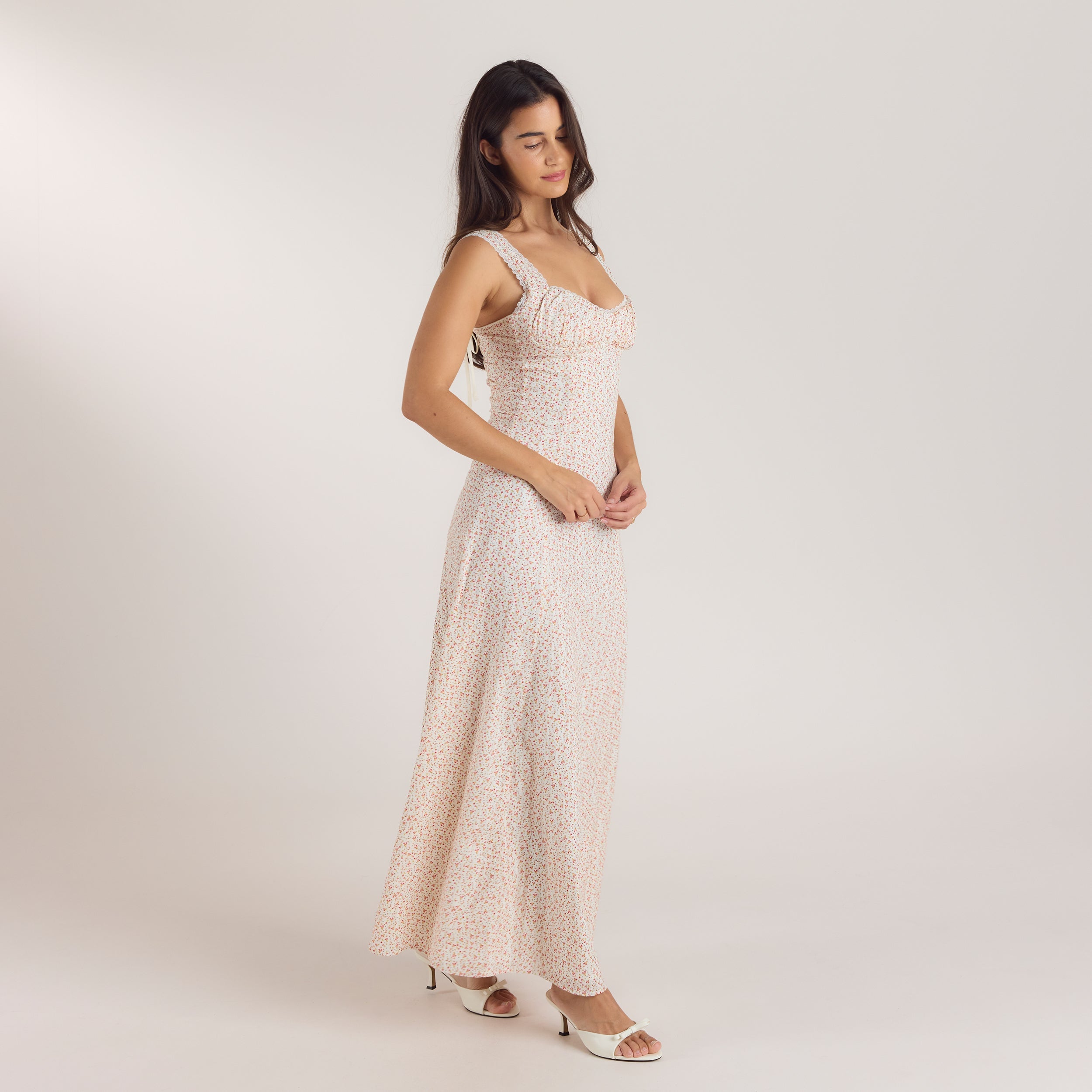 Maxi-kjole med korsetryg | Maxi-kjole med korsetryg - Creme