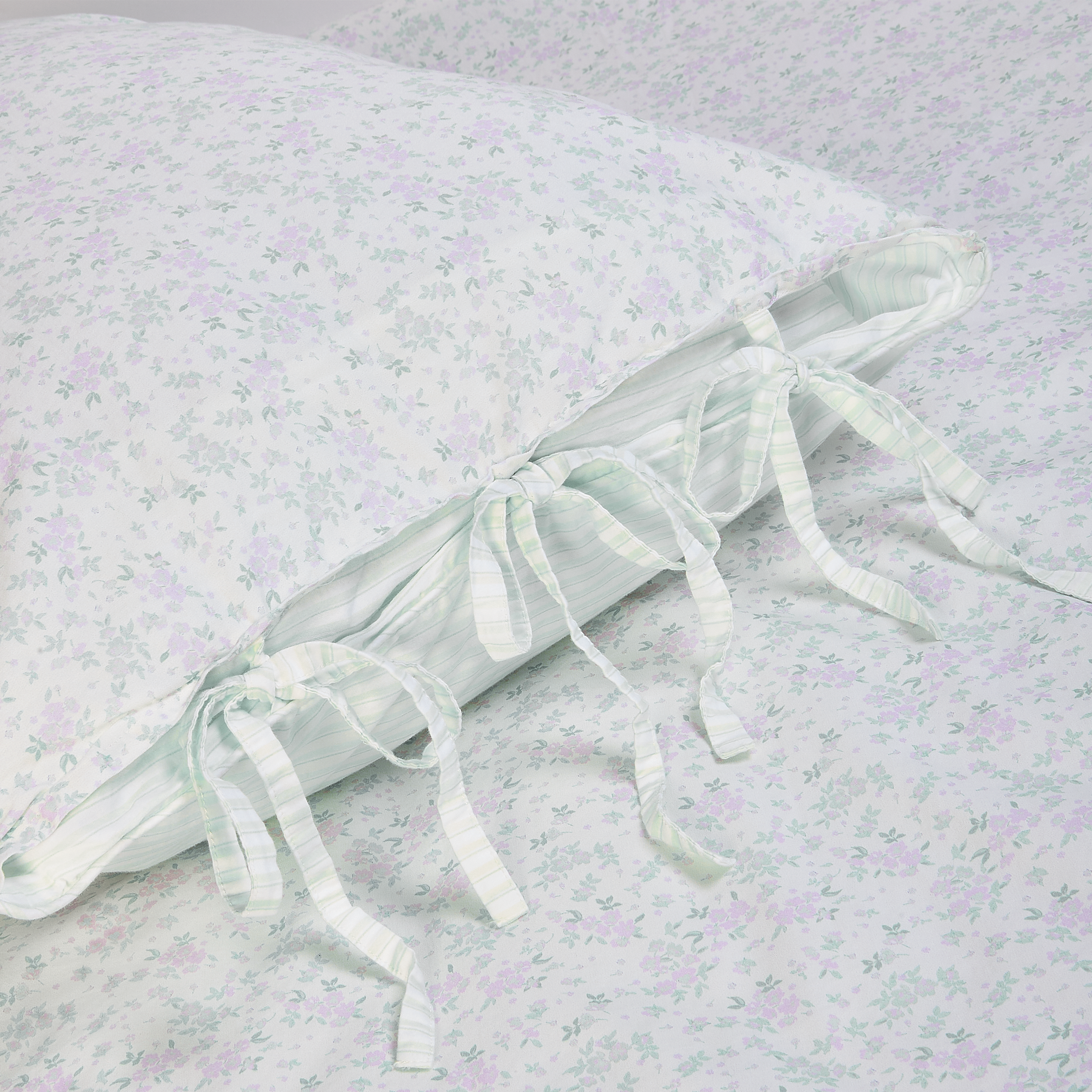 Bloom & Stripe Pudebetræk (2-pak) - Salviegrøn Blomsterprint